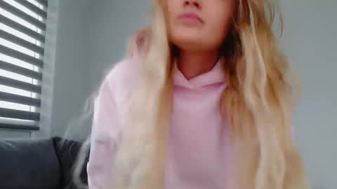 Snapshot of melani_a chatting on February 6, 2026, 12:30 pm Melania online show from February 6, 2026, 12:30 pm