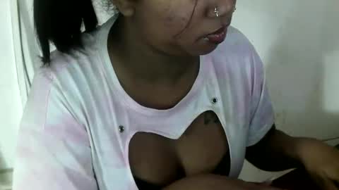 melanie025 online show from April 5, 2026, 2:25 pm