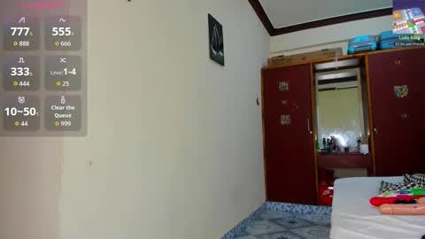 Snapshot of melanie_03 chatting on November 7, 2025, 12:27 pm keisha online show from November 7, 2025, 12:27 pm