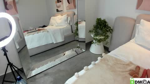 Snapshot of melanie__5 chatting on February 6, 2025, 6:51 am Melanie Baez online show from February 6, 2025, 6:51 am