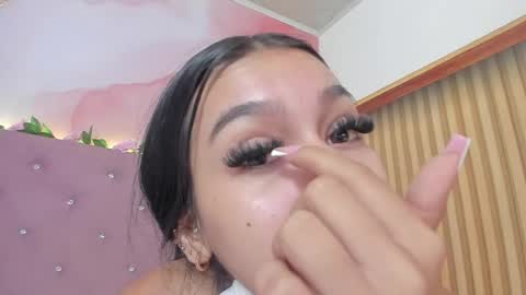 melanie__evans online show from May 28, 2026, 10:56 am