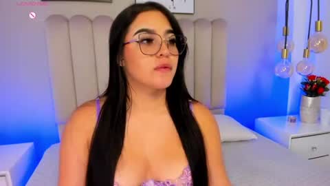 Snapshot of melanie_hillz chatting on July 12, 2026, 12:45 am Melanie online show from July 12, 2026, 12:45 am