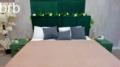 Melanie online show from November 13, 2025, 1:15 am