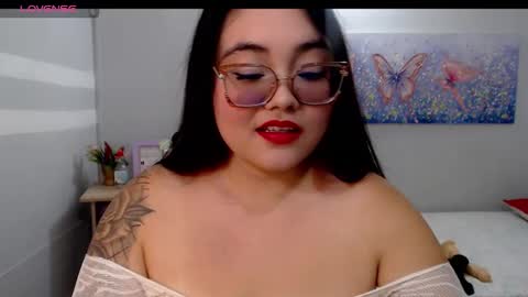 Snapshot of melanie_smile chatting on December 1, 2025, 7:19 pm MELANY online show from December 1, 2025, 7:19 pm