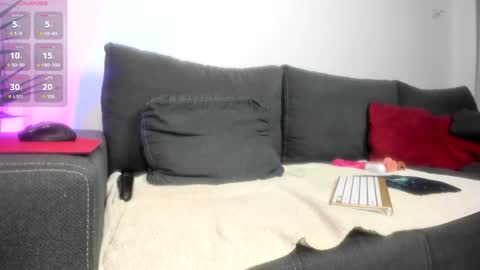 Snapshot of melanie_way chatting on September 27, 2025, 5:07 pm melanie_way online show from September 27, 2025, 5:07 pm