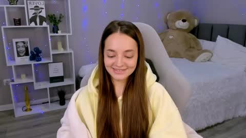 MelanieAlves online show from May 4, 2026, 2:24 pm