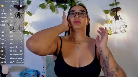 Melanie online show from May 26, 2026, 2:07 am