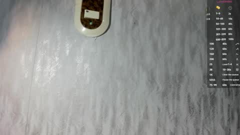 Snapshot of melanierioss_ chatting on November 1, 2025, 1:02 pm online show from November 1, 2025, 1:02 pm