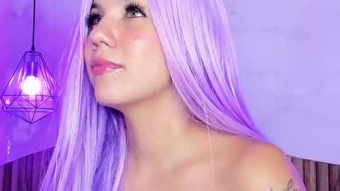 Snapshot of melanieroux chatting on January 10, 2025, 11:08 pm Melanie Roux online show from January 10, 2025, 11:08 pm