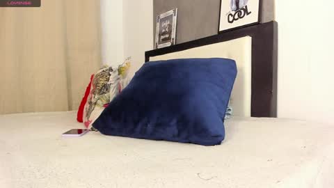 melaniie_roussel online show from January 29, 2025, 3:44 am