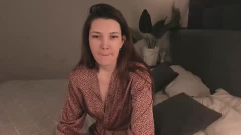 Melany online show from November 27, 2025, 1:40 am