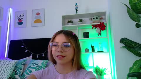 Snapshot of melany_na chatting on January 22, 2025, 1:20 am Melany online show from January 22, 2025, 1:20 am