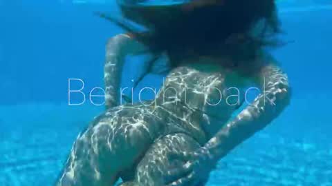 Adel online show from November 2, 2025, 3:14 pm