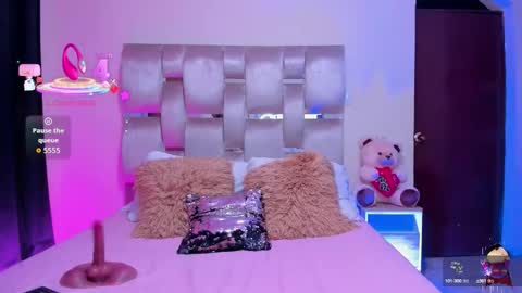 Snapshot of melanyshayk chatting on October 5, 2025, 12:09 am Melany online show from October 5, 2025, 12:09 am