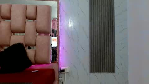 MelanySommers online show from February 19, 2026, 11:12 pm