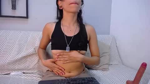 Snapshot of melanyvelvet chatting on February 21, 2026, 2:01 am melanyvelvet online show from February 21, 2026, 2:01 am