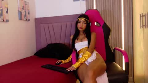 meli_peach online show from October 29, 2025, 7:48 pm