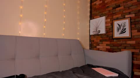 Snapshot of melifresita chatting on December 28, 2024, 9:19 pm melifresita online show from December 28, 2024, 9:19 pm