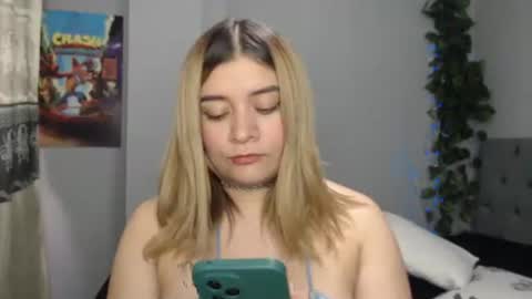 meliinna_xxx online show from February 11, 2026, 10:04 pm