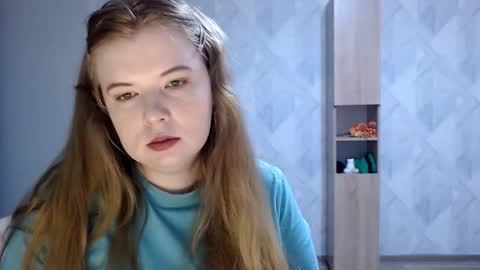 Snapshot of melina_beauty chatting on November 19, 2025, 5:40 am Melina online show from November 19, 2025, 5:40 am