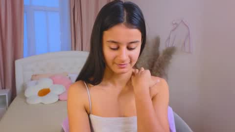 Snapshot of melisa_vong chatting on December 6, 2024, 7:21 am Victoria online show from December 6, 2024, 7:21 am