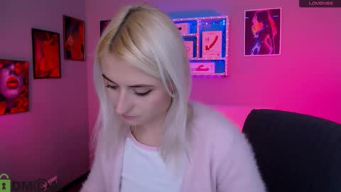 Melisa online show from February 8, 2026, 8:12 pm