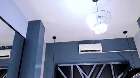 melissa_23_ online show from December 18, 2025, 6:58 pm