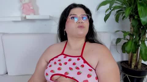 Snapshot of melissa_latingirl chatting on January 22, 2025, 9:10 pm Melissa online show from January 22, 2025, 9:10 pm