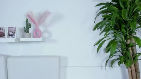 Snapshot of melissa_latingirl chatting on March 2, 2025, 7:32 am Melissa online show from March 2, 2025, 7:32 am