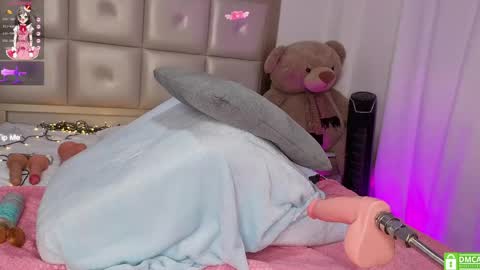 melissa_luu online show from April 27, 2026, 9:13 pm