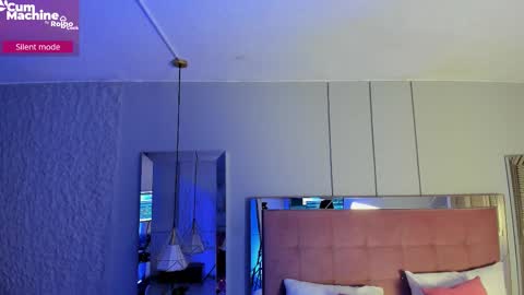 M E L I S S A  online show from February 17, 2026, 12:01 pm