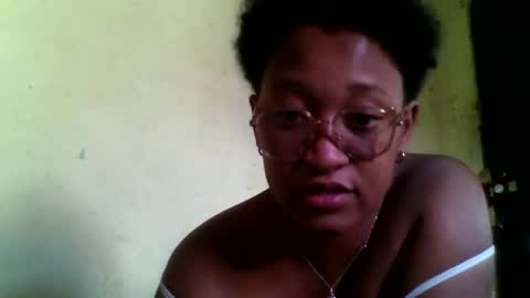 mella395695 online show from May 21, 2026, 10:44 am