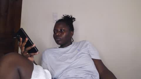 Snapshot of mellanin_pretty_ chatting on March 28, 2026, 8:36 am . online show from March 28, 2026, 8:36 am