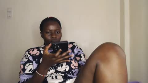 Snapshot of mellanin_pretty_ chatting on July 17, 2026, 7:15 am . online show from July 17, 2026, 7:15 am