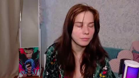 mellhyees online show from July 20, 2026, 3:10 am