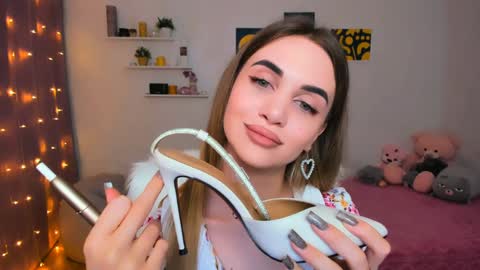 Tessa online show from February 9, 2025, 1:00 am