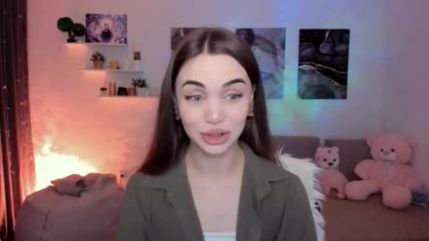 Tessa online show from February 13, 2026, 3:57 am