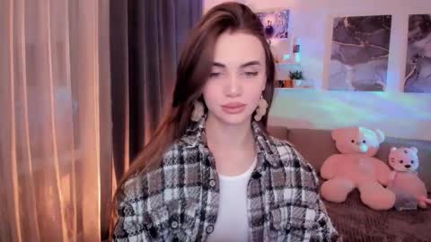 Tessa online show from February 22, 2026, 3:07 am