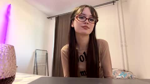 mellisa999 online show from May 16, 2026, 3:44 pm