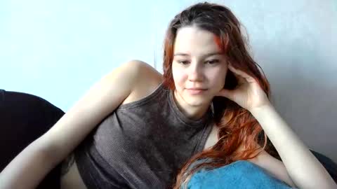 Snapshot of mellisamaxwell chatting on February 21, 2026, 8:15 am Mellisa online show from February 21, 2026, 8:15 am