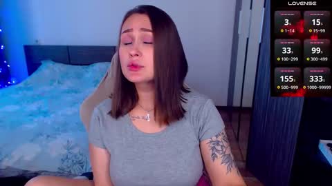 Snapshot of mellovell chatting on October 9, 2025, 11:19 am Mel online show from October 9, 2025, 11:19 am