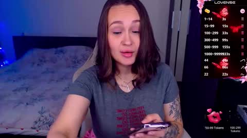 Snapshot of mellovell chatting on October 26, 2025, 8:42 am Mel online show from October 26, 2025, 8:42 am