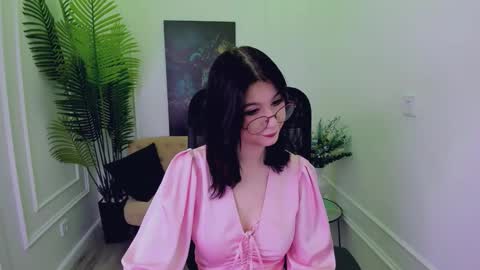 mellsawertyq online show from September 21, 2025, 11:23 am