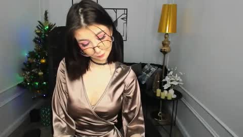 mellsawertyq online show from December 19, 2025, 7:32 pm