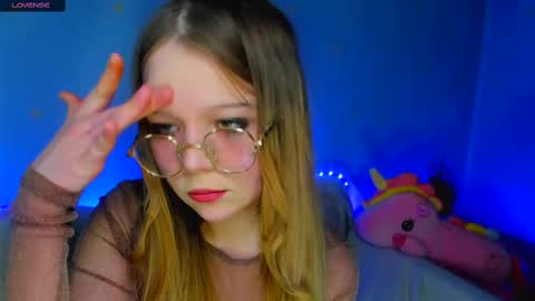 MelMooon online show from February 18, 2025, 7:30 pm