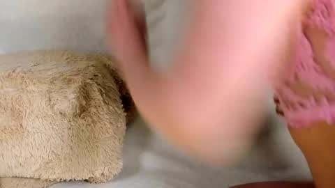 MelMooon online show from March 4, 2026, 8:15 pm