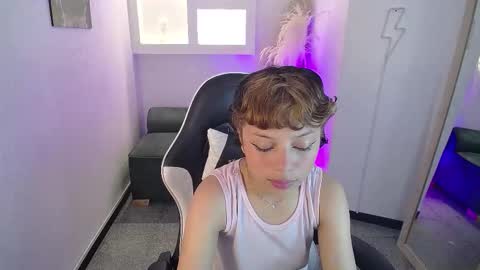 melody701583as online show from February 2, 2026, 12:26 pm