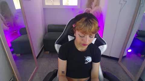 melody701583as online show from March 11, 2026, 12:22 pm