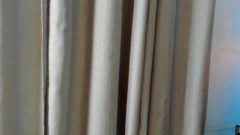 Snapshot of melody_suarez chatting on January 4, 2025, 1:42 am MELODY online show from January 4, 2025, 1:42 am