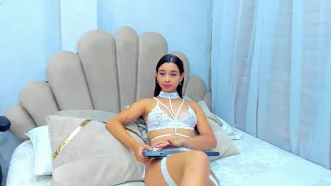 Snapshot of melodyhanns chatting on March 17, 2026, 6:44 pm Melody online show from March 17, 2026, 6:44 pm